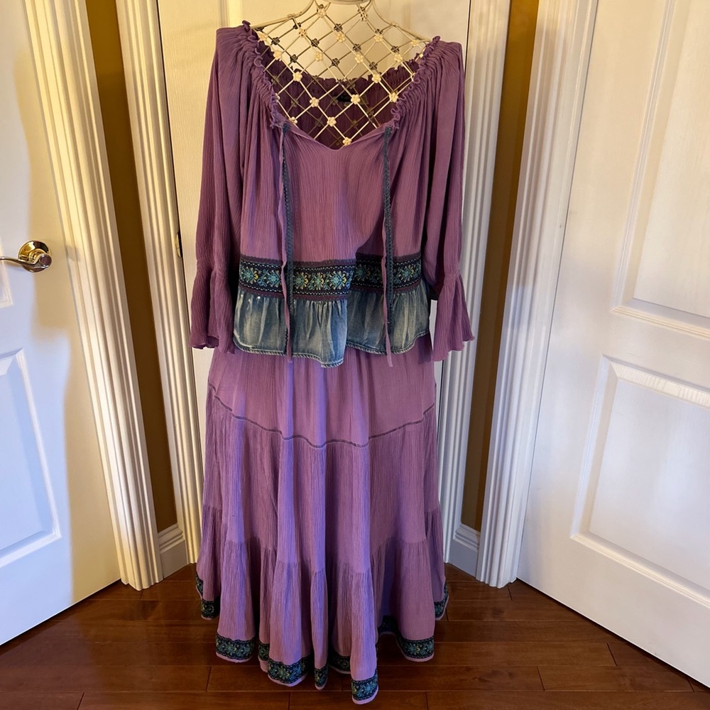 Blouse and skirt set medium or large - Picture 1 of 16